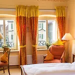Wagners Greifen-post 4* فوختواجن