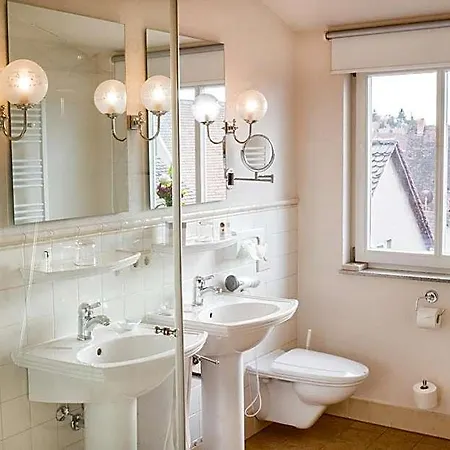 Hotel Wagners Greifen-post 4*