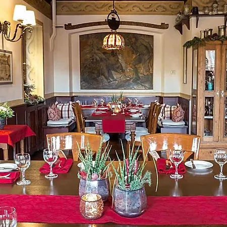 Wagners Greifen-post Hotel 4*